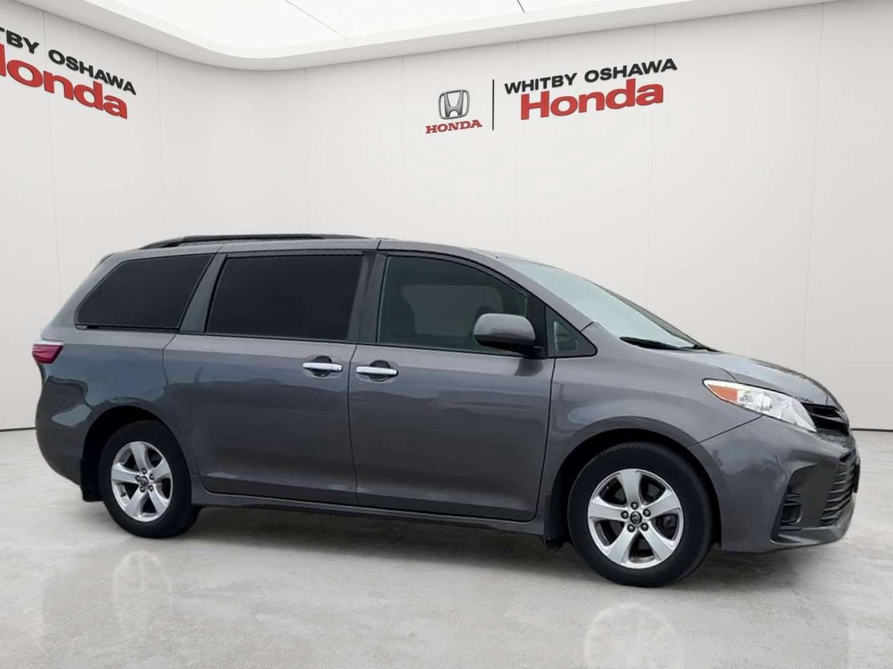 2019 Toyota Sienna BASE Photo