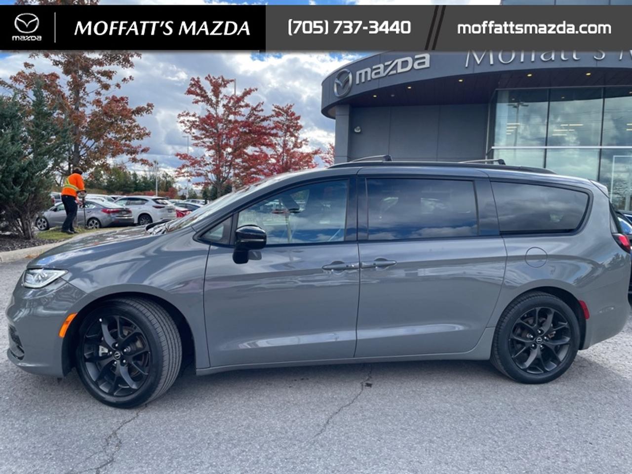 2025 Chrysler Pacifica Limited Photo