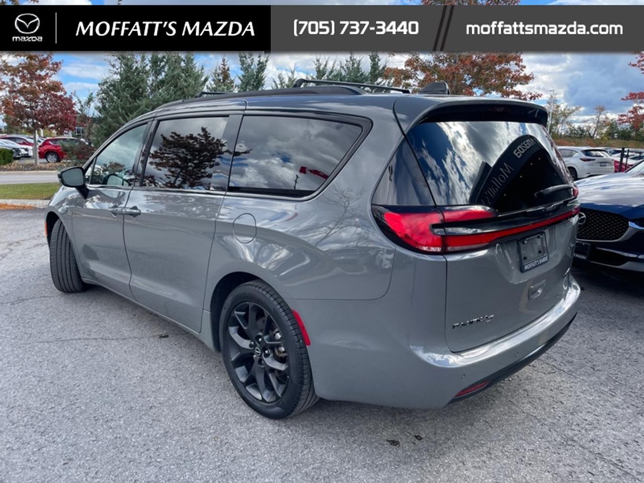 2025 Chrysler Pacifica Limited Photo