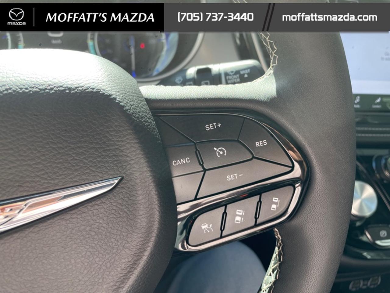 2025 Chrysler Pacifica Limited Photo