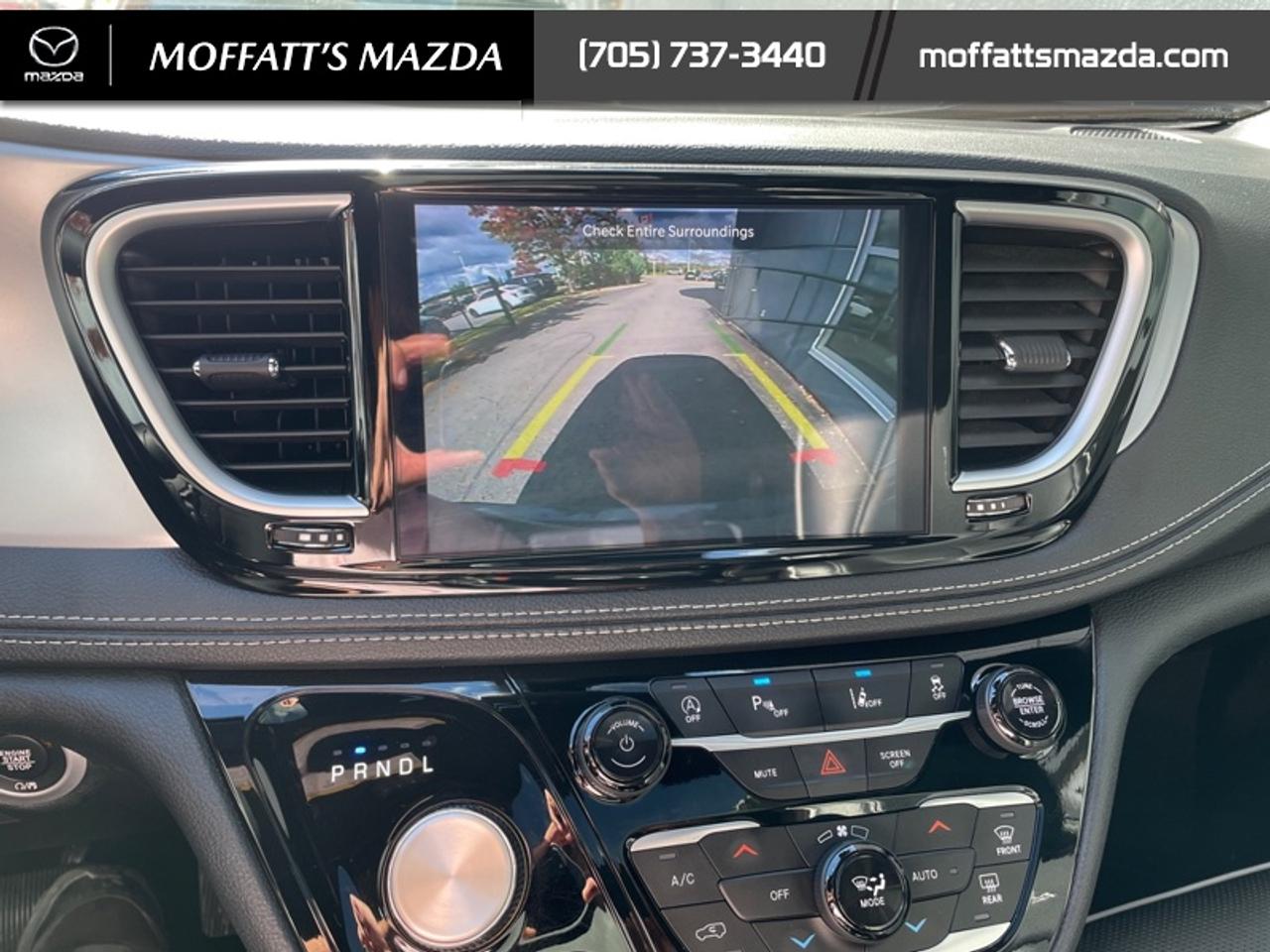 2025 Chrysler Pacifica Limited Photo