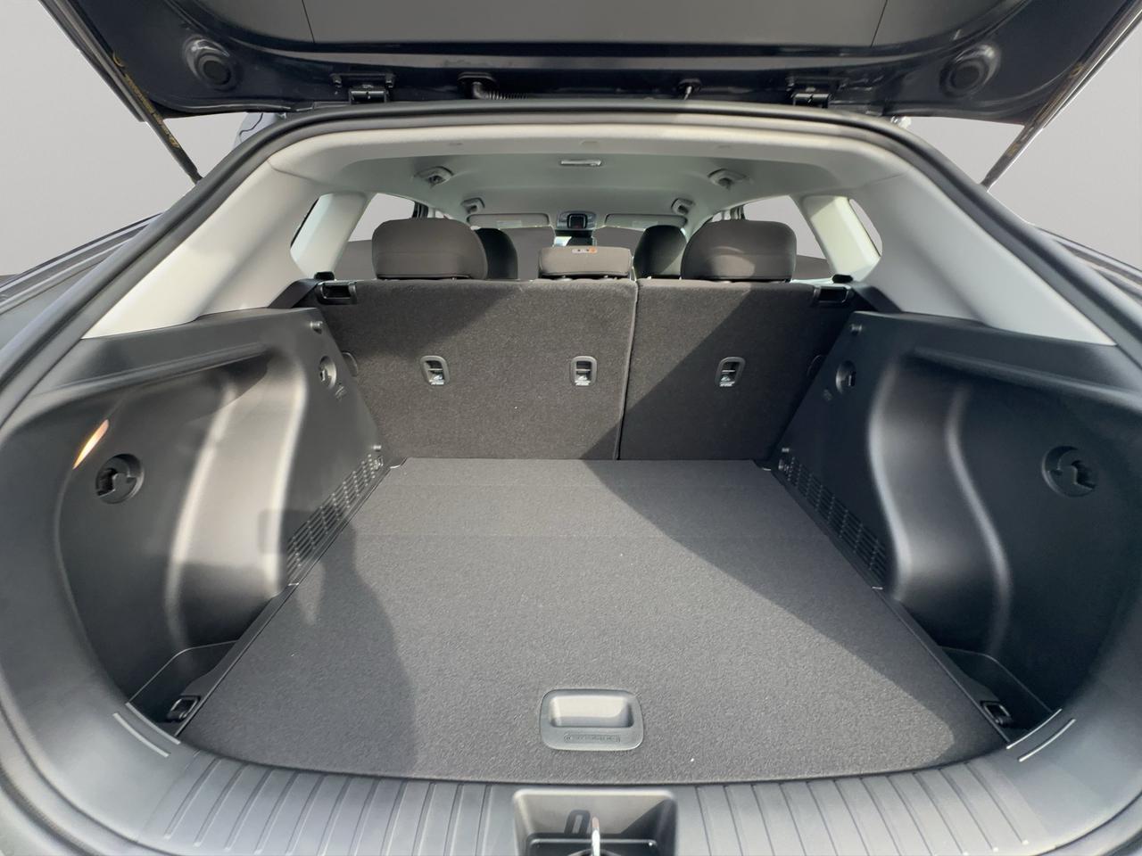 2027 Hyundai KONA Essential Photo