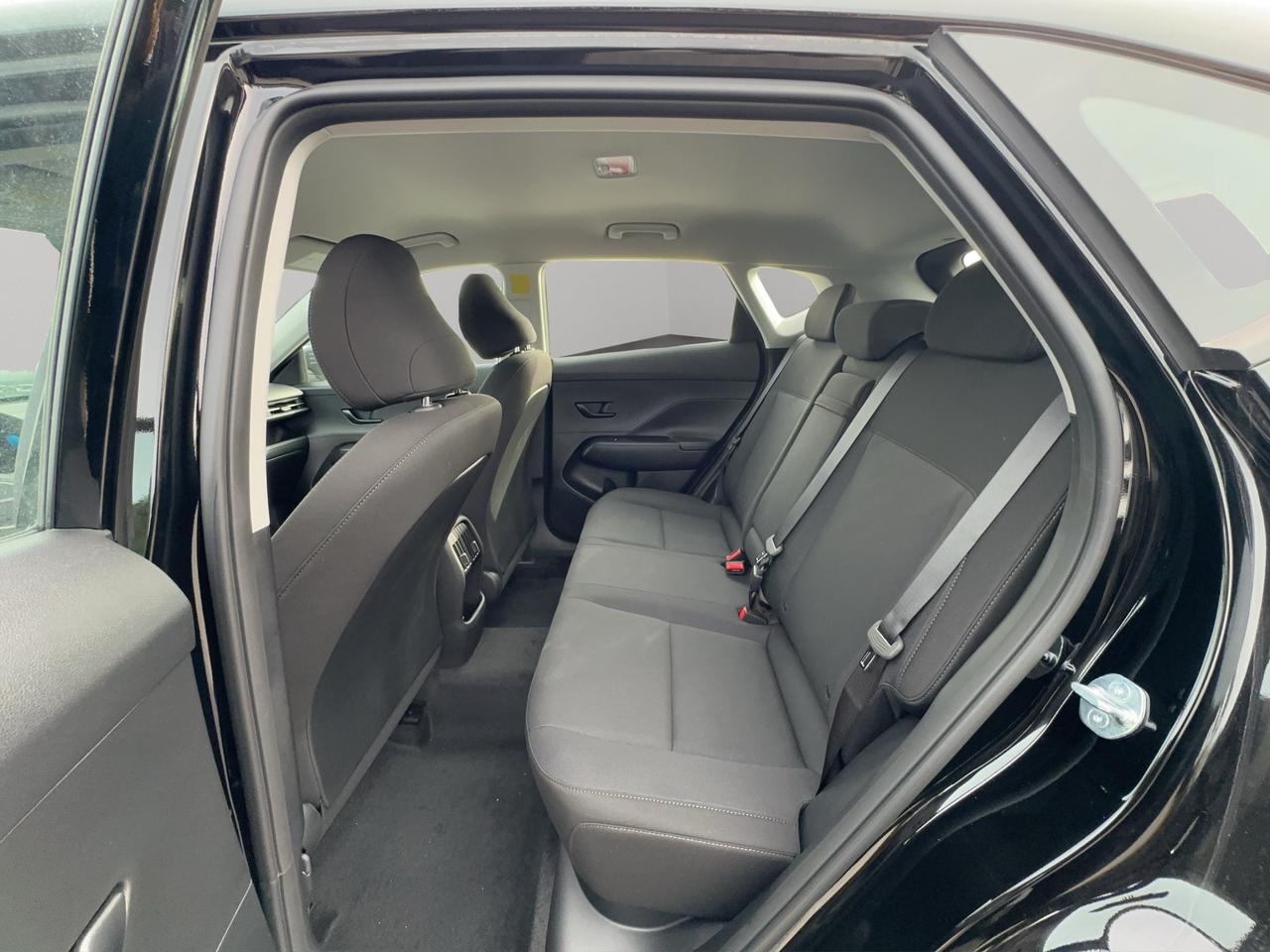 2027 Hyundai KONA Essential Photo