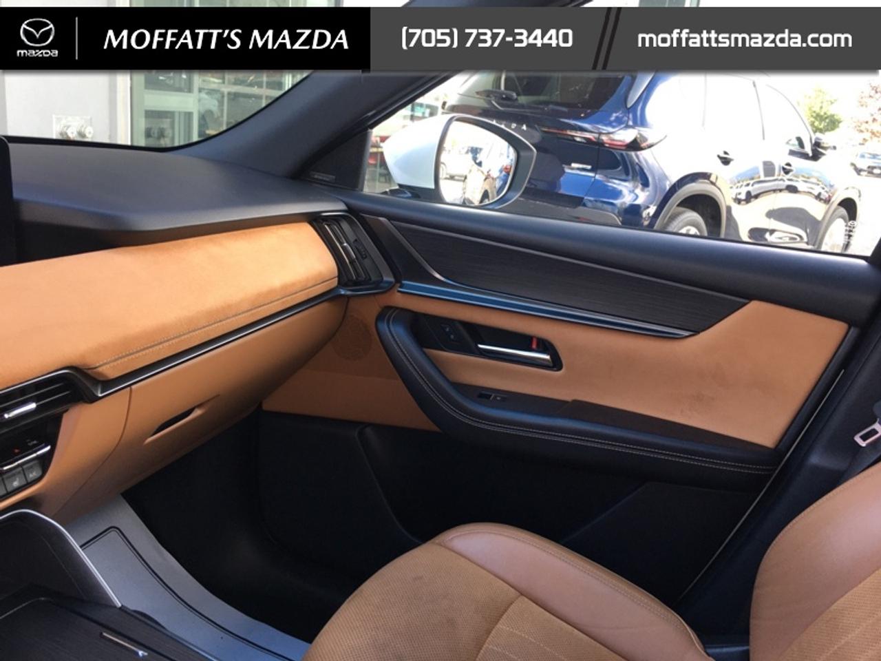 2024 Mazda CX-90 MHEV Signature Photo