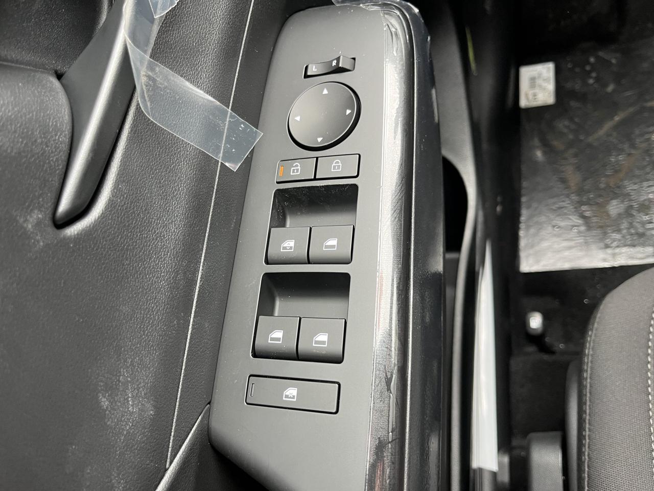 2027 Hyundai KONA Essential Photo