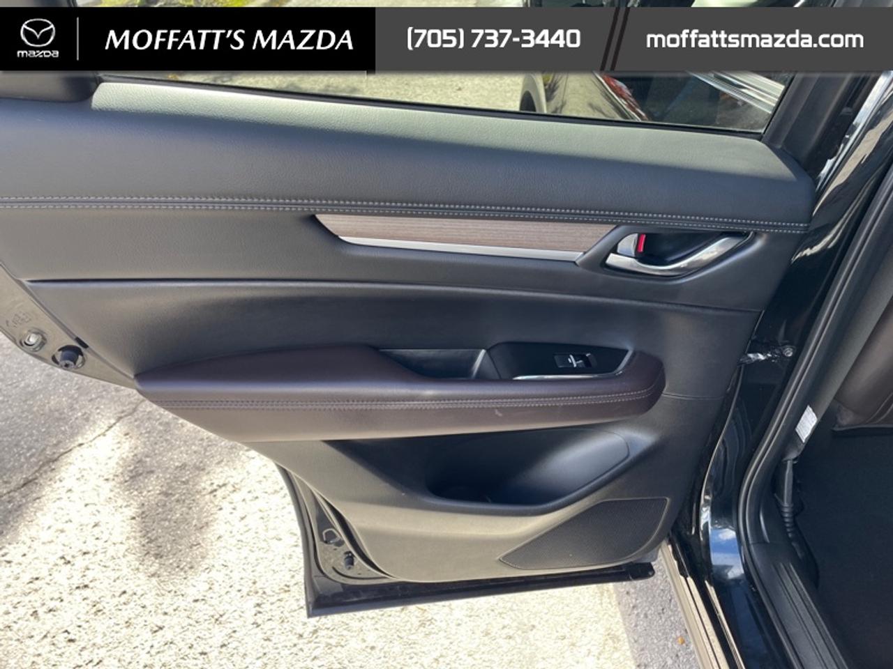 2021 Mazda CX-5 Signature Photo