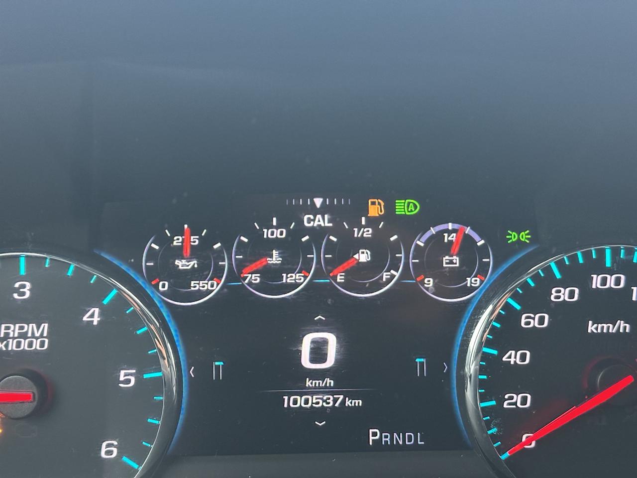 2017 Chevrolet Suburban Premier | Front Collison Warning | Adaptive Cruise Control | Lane Keep Assist | Blind Spot Monitor | Photo