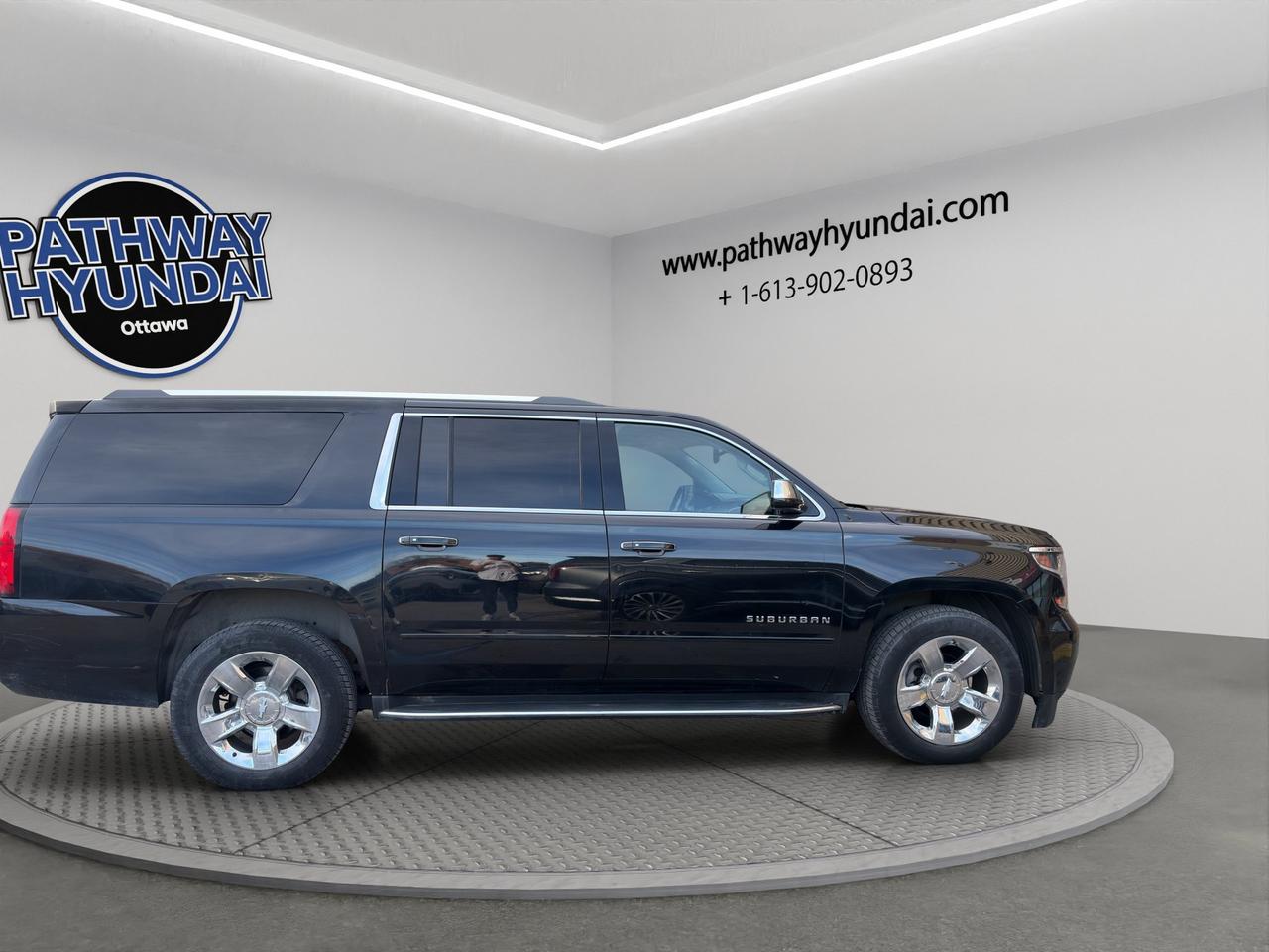 2017 Chevrolet Suburban Premier | Front Collison Warning | Adaptive Cruise Control | Lane Keep Assist | Blind Spot Monitor | Photo