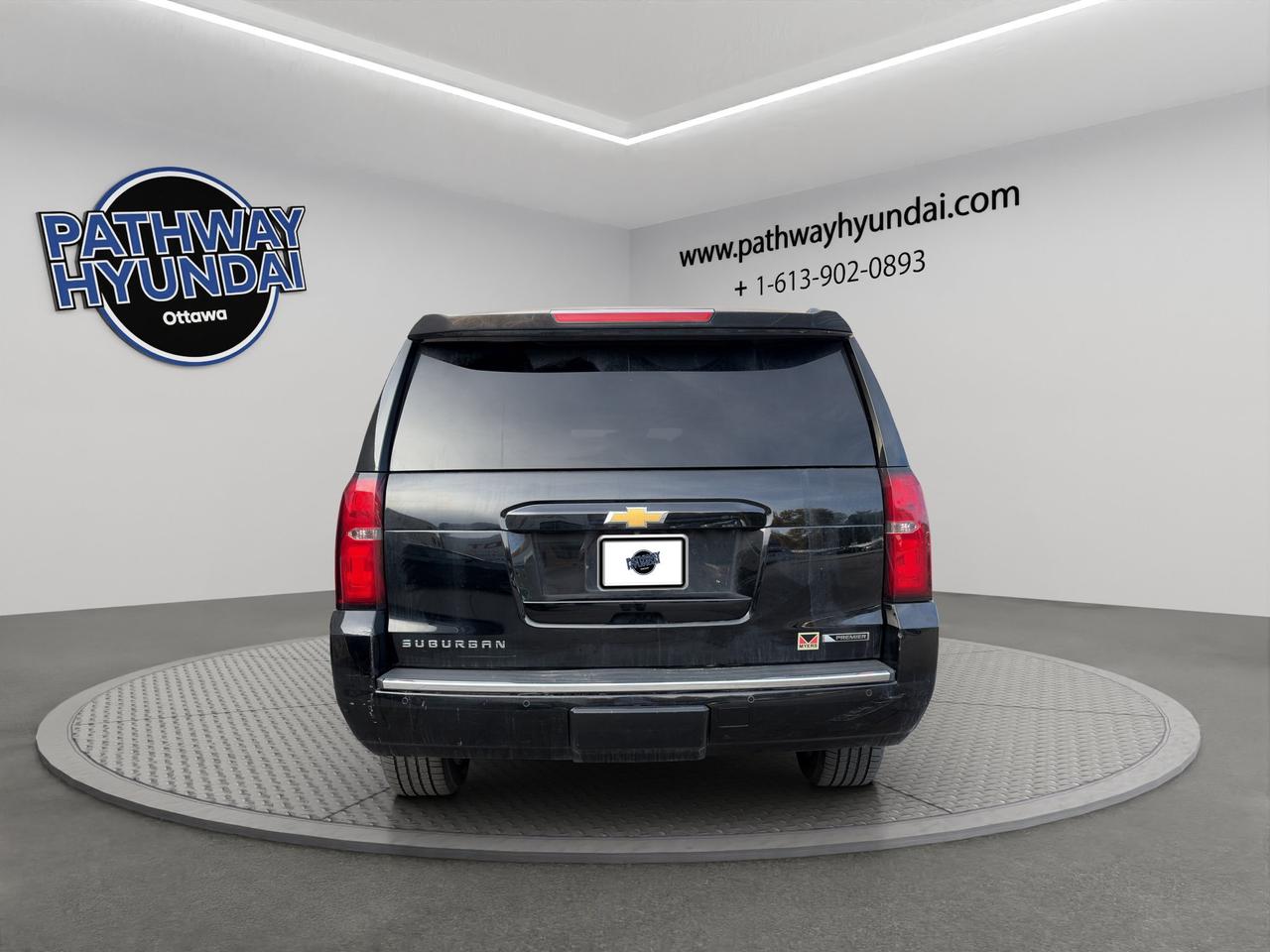 2017 Chevrolet Suburban Premier | Front Collison Warning | Adaptive Cruise Control | Lane Keep Assist | Blind Spot Monitor | Photo
