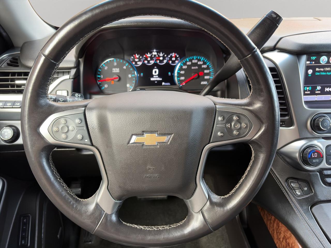 2017 Chevrolet Suburban Premier | Front Collison Warning | Adaptive Cruise Control | Lane Keep Assist | Blind Spot Monitor | Photo