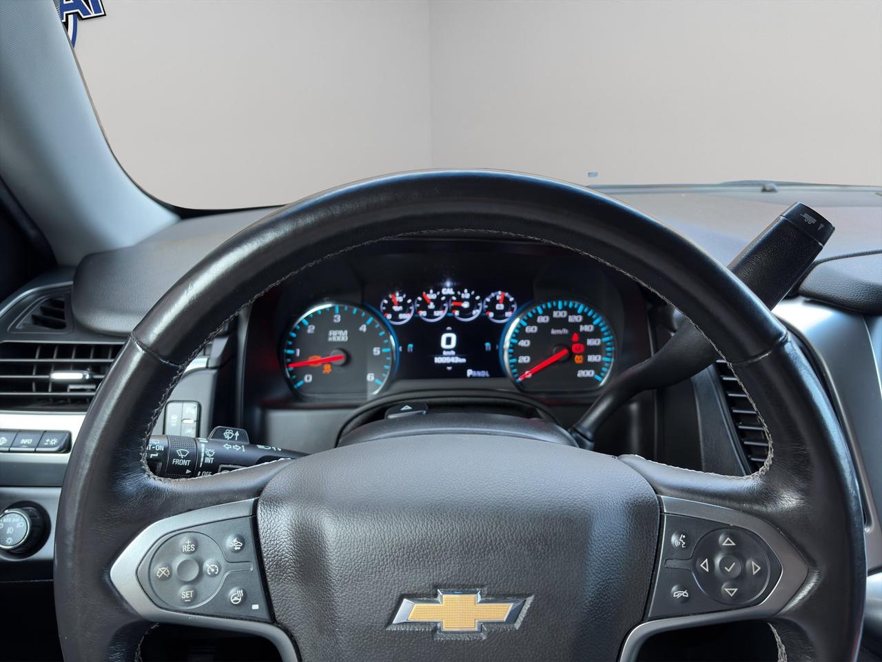 2017 Chevrolet Suburban Premier | Front Collison Warning | Adaptive Cruise Control | Lane Keep Assist | Blind Spot Monitor | Photo