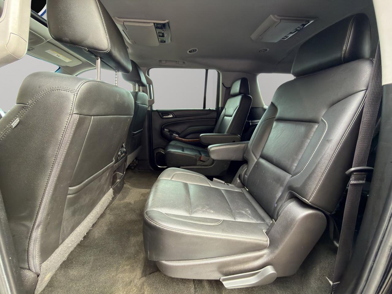 2017 Chevrolet Suburban Premier | Front Collison Warning | Adaptive Cruise Control | Lane Keep Assist | Blind Spot Monitor | Photo