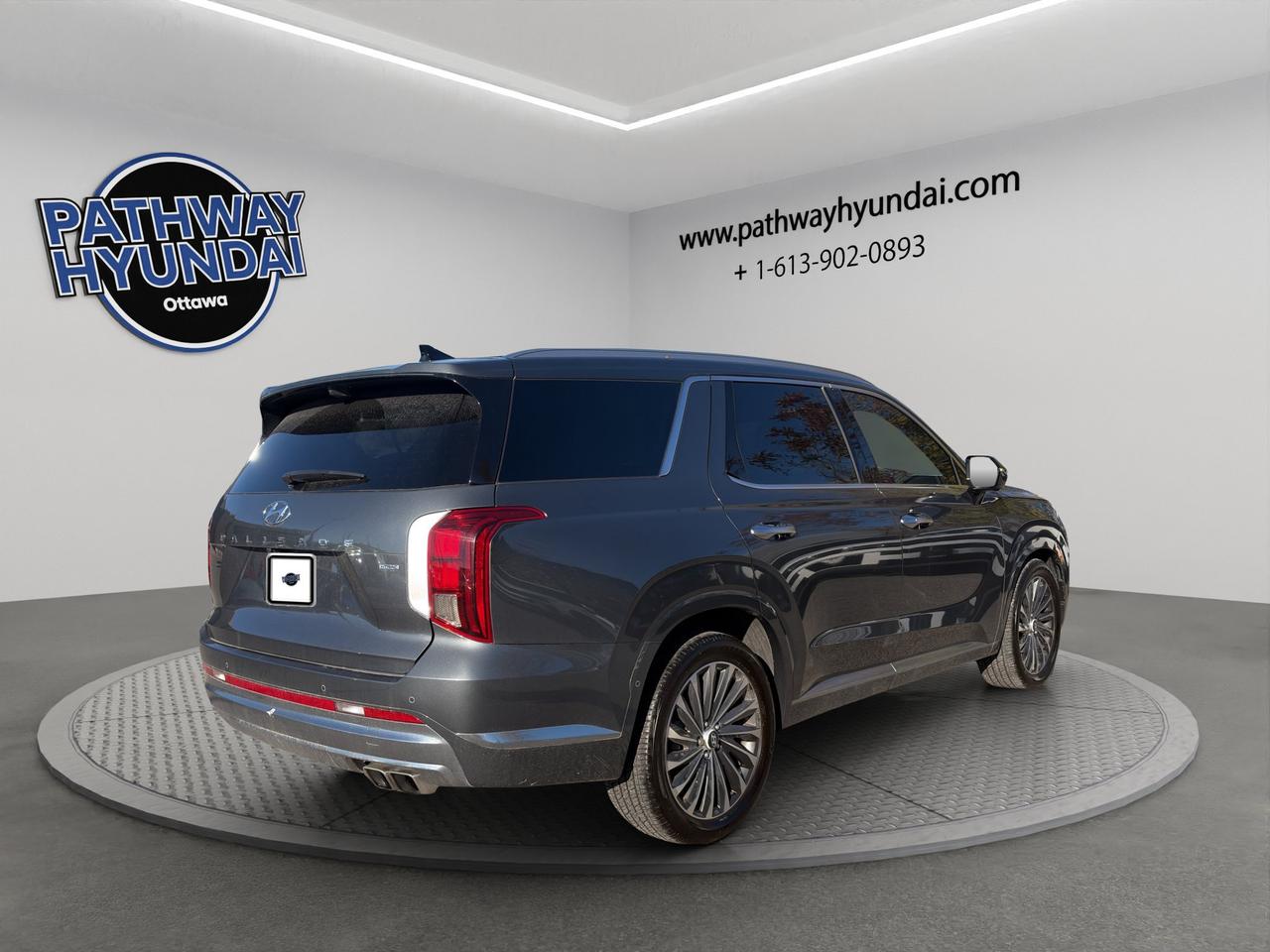 2024 Hyundai PALISADE Ultimate Calligraphy | Sunroof | Bucket Seats | Cruise Control Steer Assist | Lane Assist | Photo3