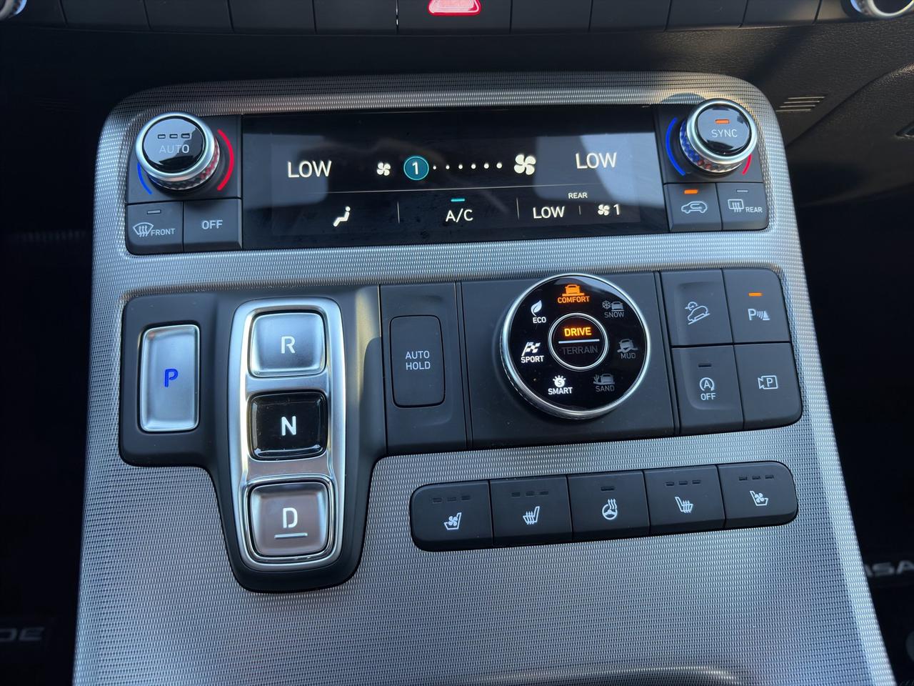 2024 Hyundai PALISADE Ultimate Calligraphy | Sunroof | Bucket Seats | Cruise Control Steer Assist | Lane Assist | Photo