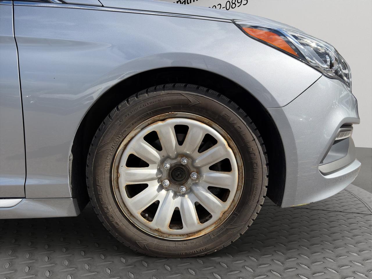 2015 Hyundai Sonata 2.4L Sport | Blind Spot Monitor | Cross-Traffic Alert | Cruise Control |  Sunroof | Photo