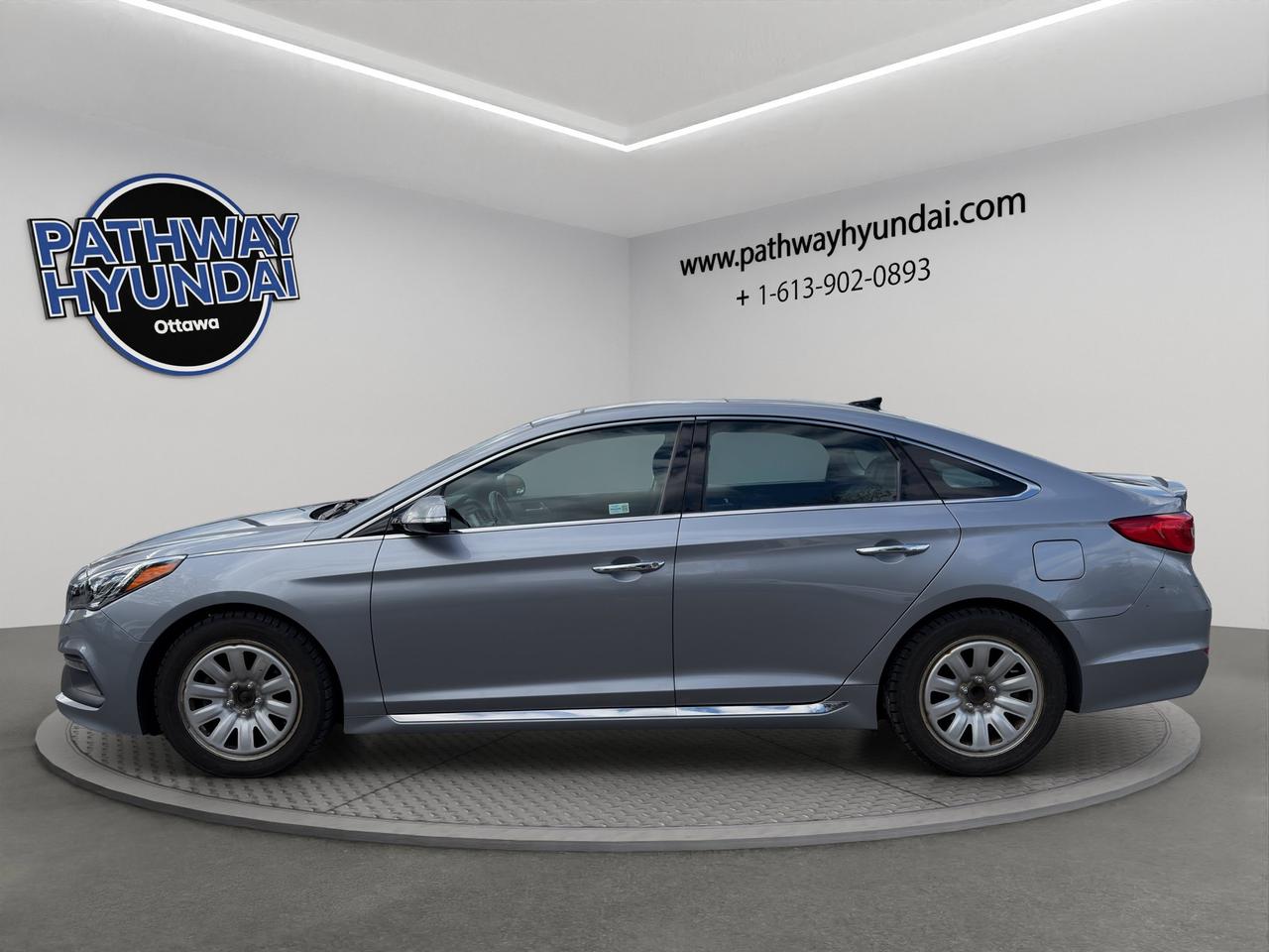 2015 Hyundai Sonata 2.4L Sport | Blind Spot Monitor | Cross-Traffic Alert | Cruise Control |  Sunroof | Photo