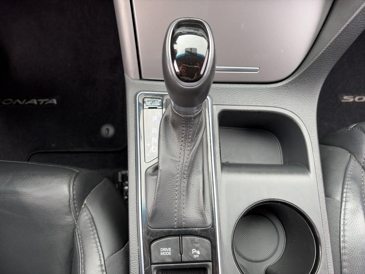 2015 Hyundai Sonata 2.4L Sport | Blind Spot Monitor | Cross-Traffic Alert | Cruise Control |  Sunroof | Photo
