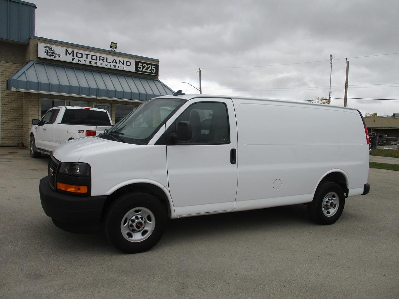 2020 GMC Savana Cargo Van RWD 2500 135" - Photo #1