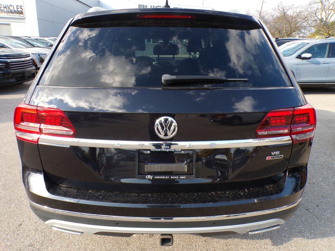 2018 Volkswagen Atlas Execline 3.6L 8sp at w/Tip 4MOTION Photo