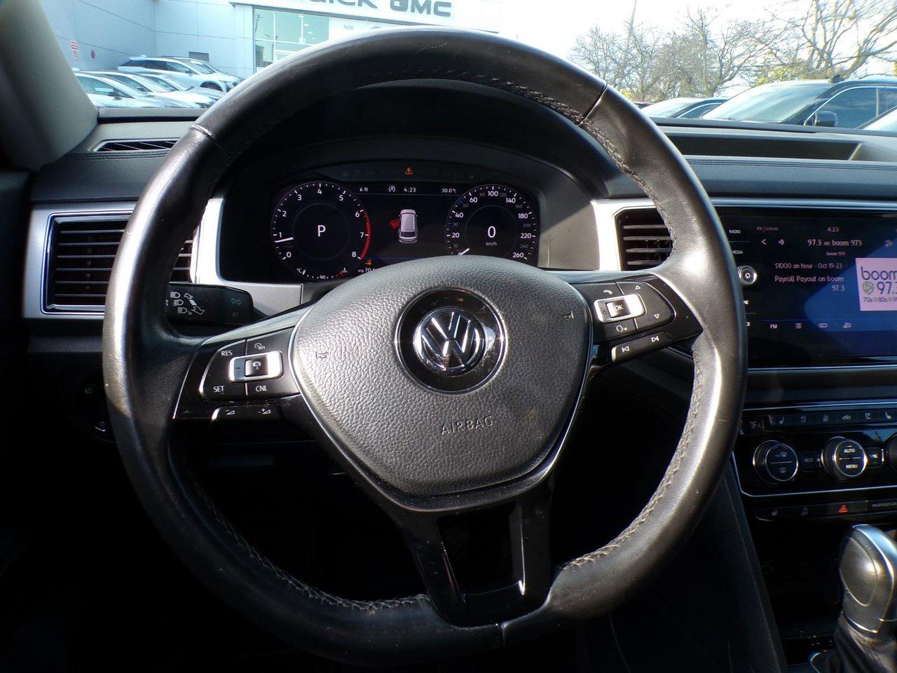 2018 Volkswagen Atlas Execline 3.6L 8sp at w/Tip 4MOTION Photo