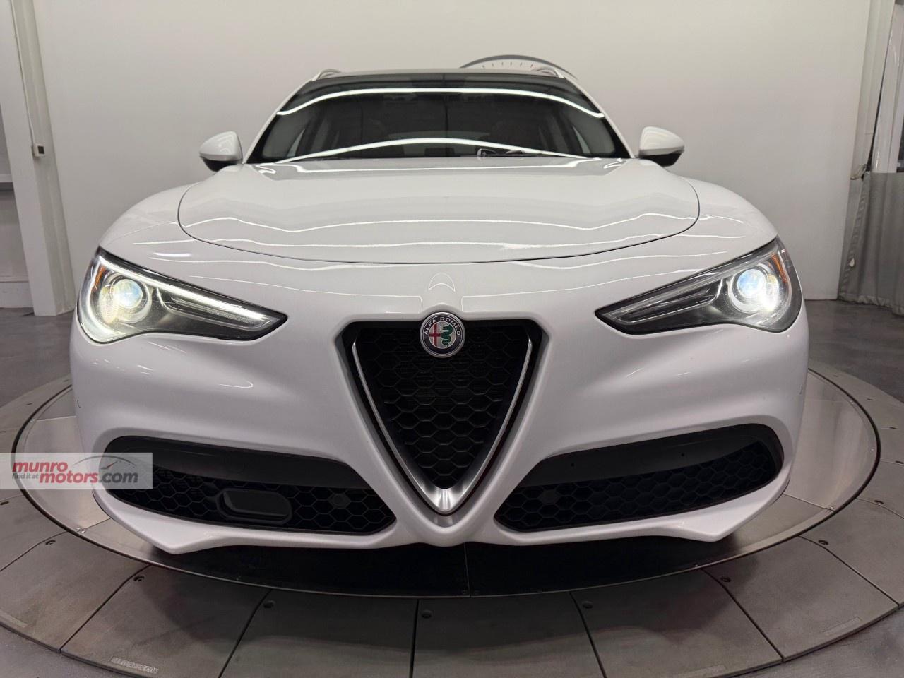 2018 Alfa Romeo Stelvio TI AWD Photo