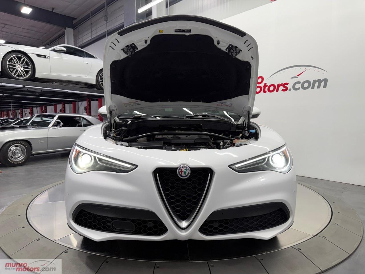 2018 Alfa Romeo Stelvio TI AWD Photo