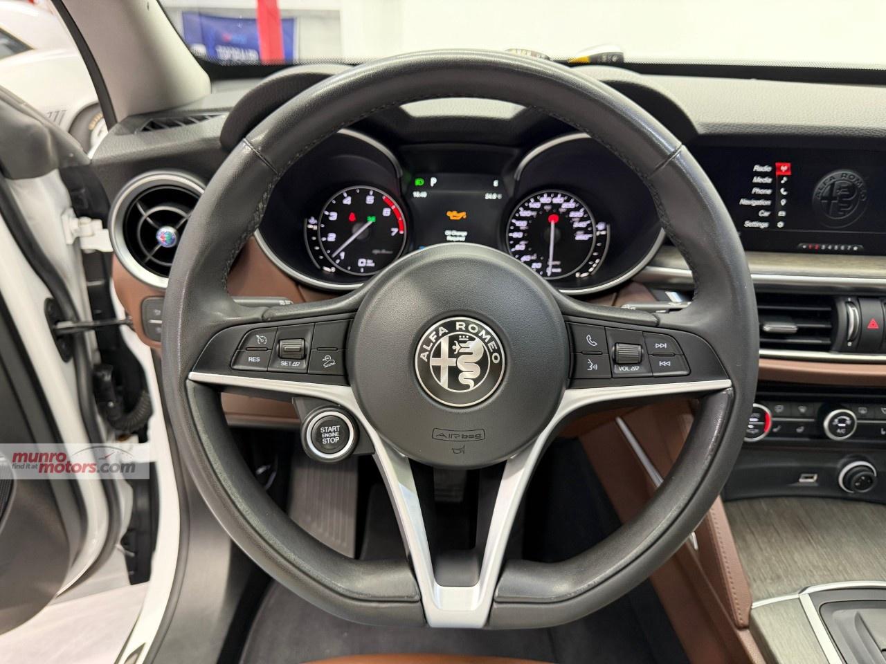 2018 Alfa Romeo Stelvio TI AWD Photo