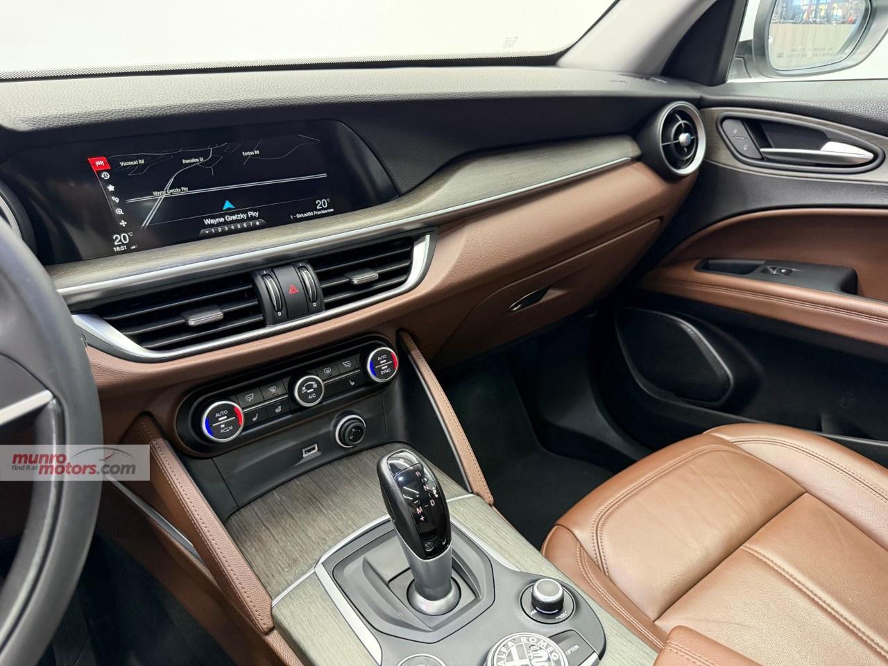 2018 Alfa Romeo Stelvio TI AWD Photo