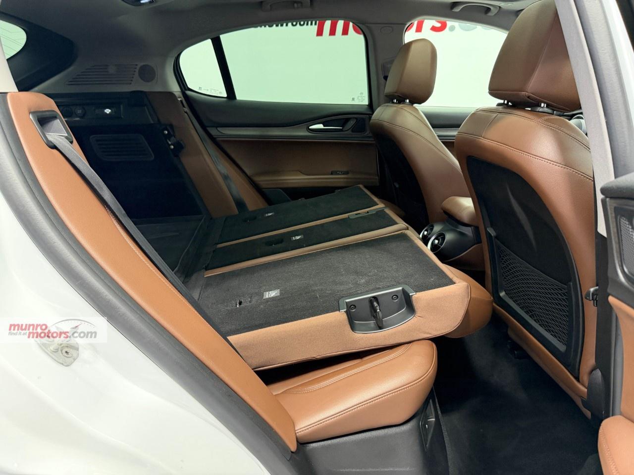 2018 Alfa Romeo Stelvio TI AWD Photo