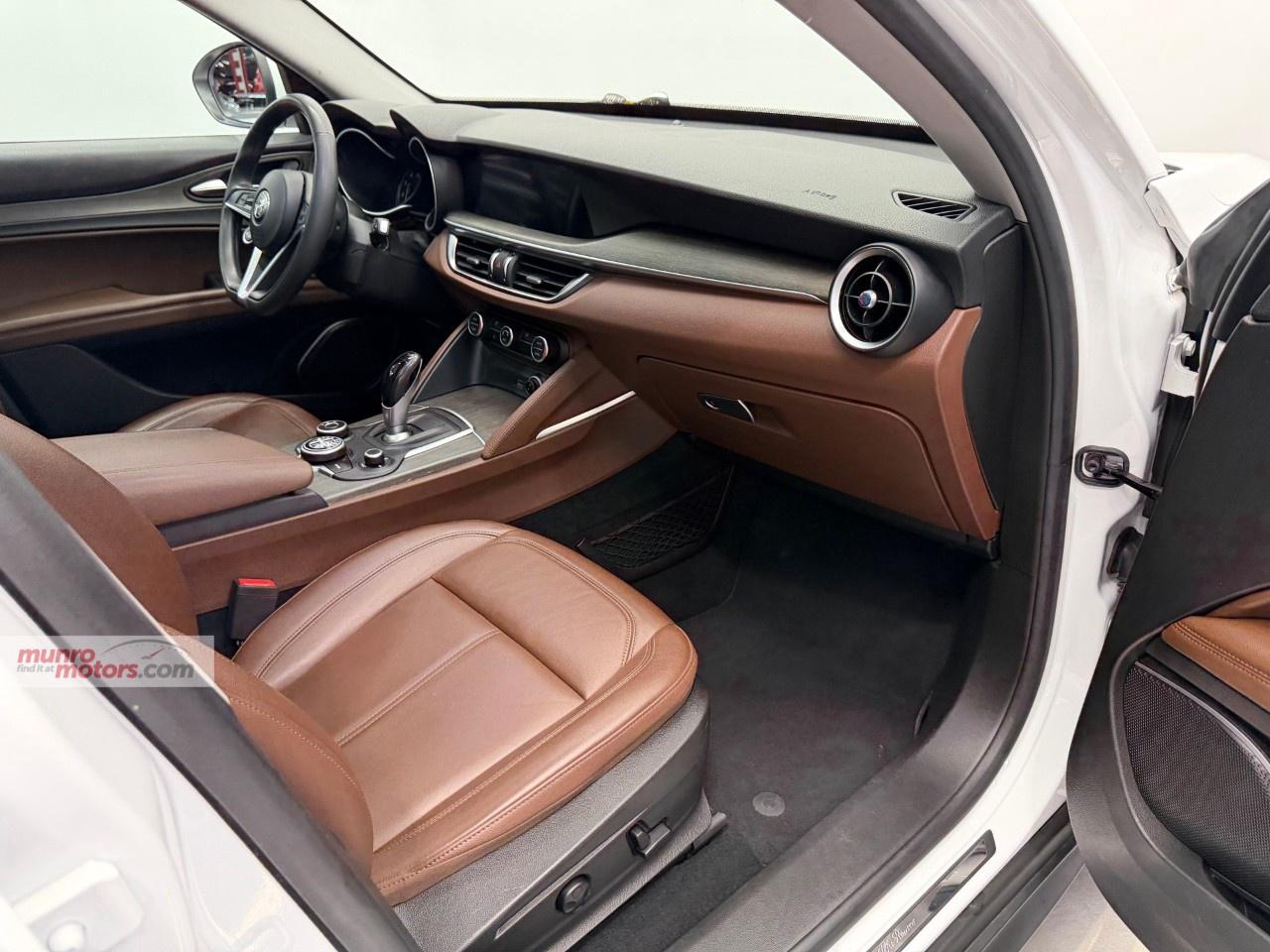 2018 Alfa Romeo Stelvio TI AWD Photo