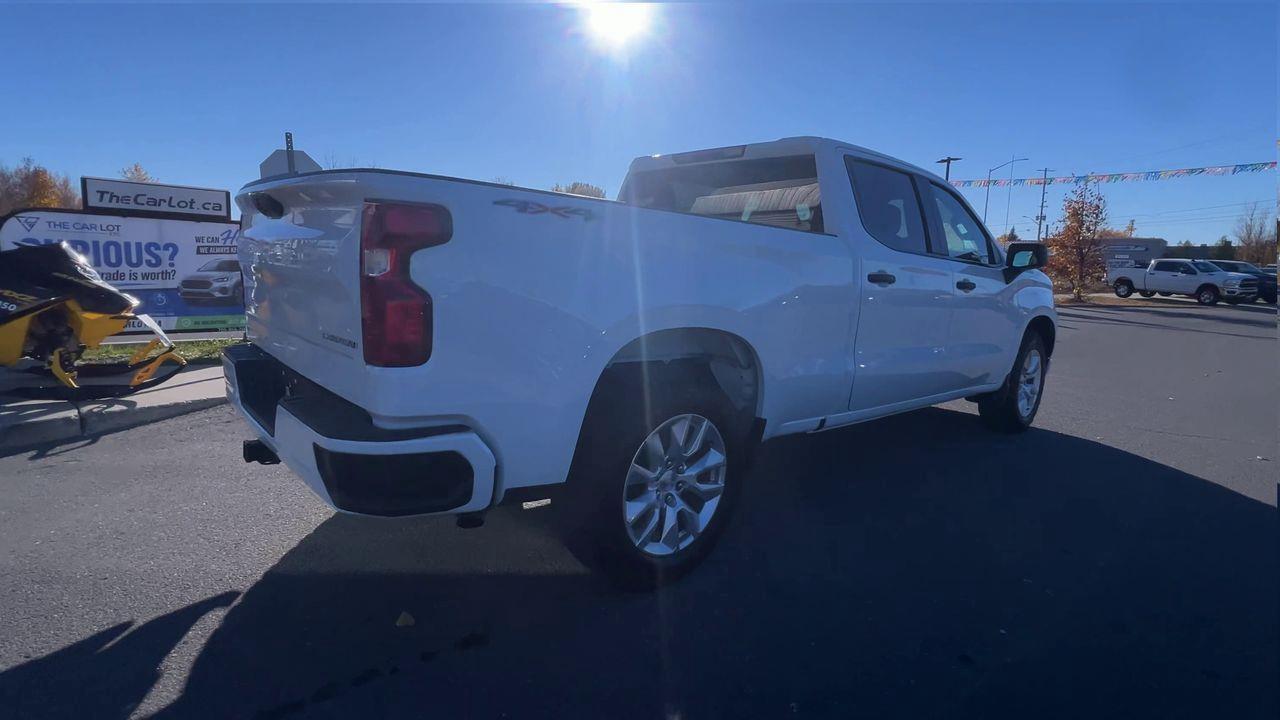 2022 Chevrolet Silverado 1500 Custom 4X4, SIRIUS XM, CRUISE CONTROL, BACK UP CAM!! Photo