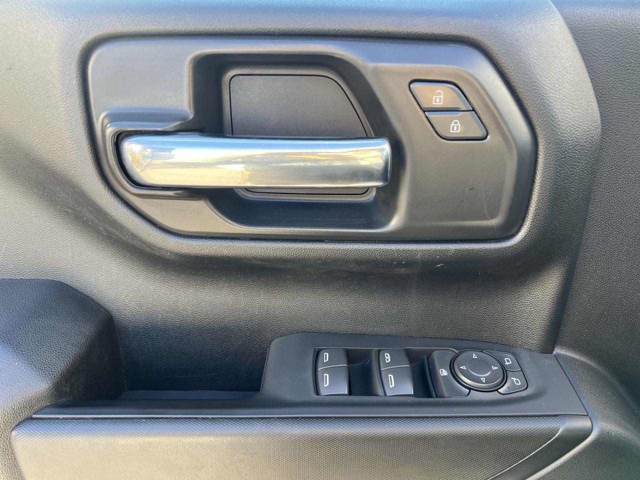 2022 Chevrolet Silverado 1500 Custom 4X4, SIRIUS XM, CRUISE CONTROL, BACK UP CAM!! Photo