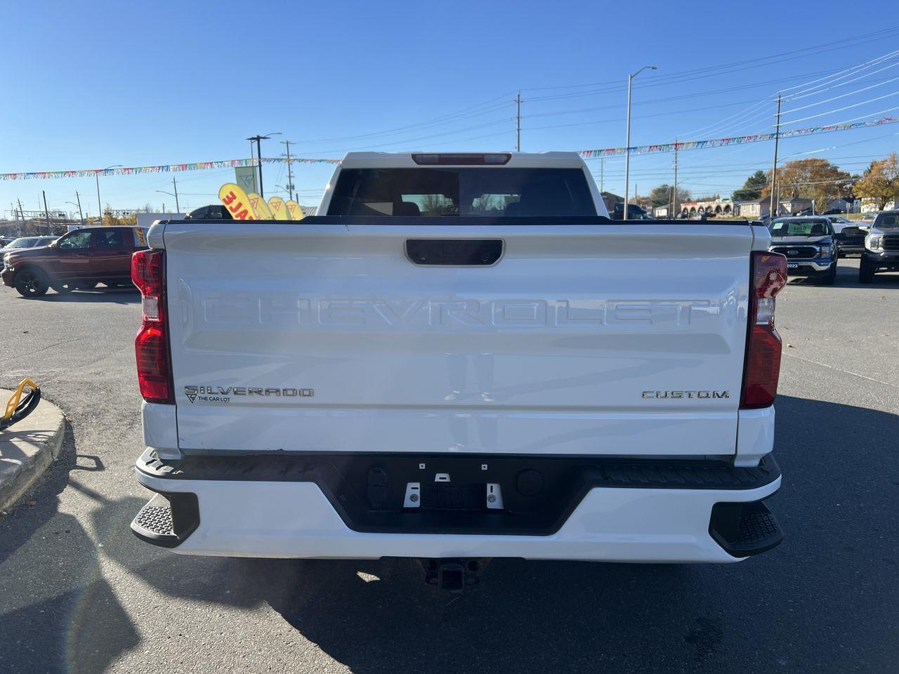 2022 Chevrolet Silverado 1500 Custom 4X4, SIRIUS XM, CRUISE CONTROL, BACK UP CAM!! Photo