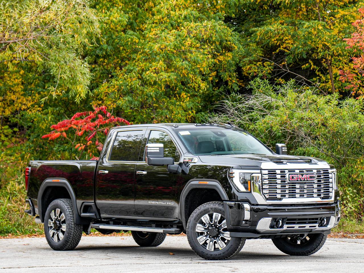 2026 GMC Sierra 3500HD Denali Photo5