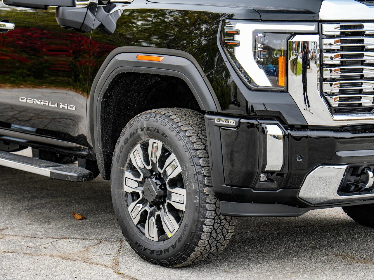 2026 GMC Sierra 3500HD Denali Photo