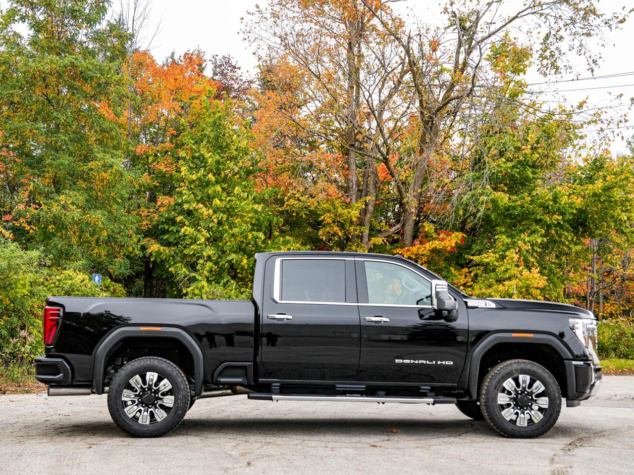 2026 GMC Sierra 3500HD Denali Photo