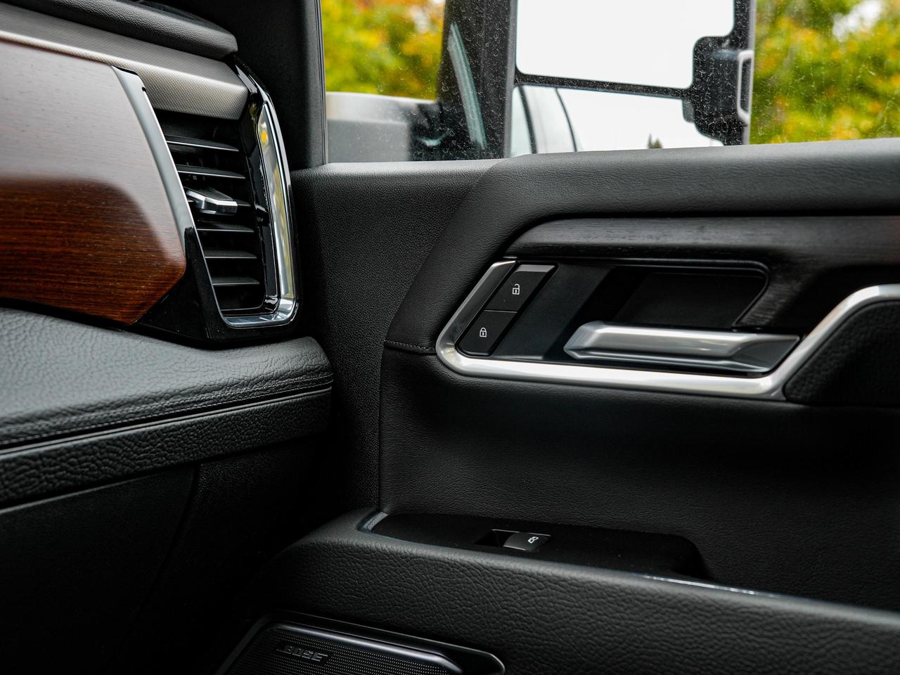 2026 GMC Sierra 3500HD Denali Photo