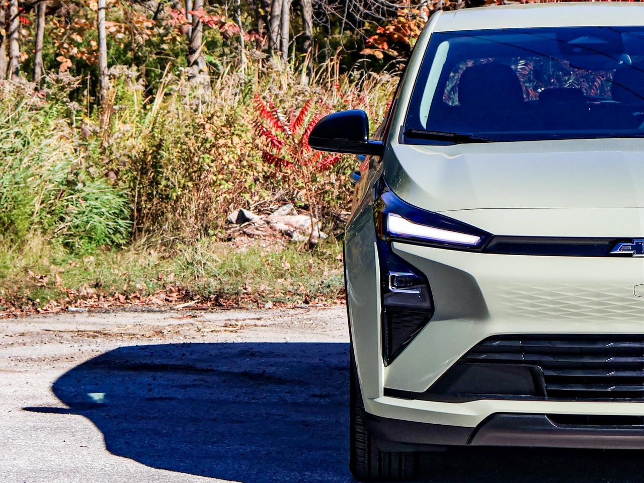 2027 Chevrolet Bolt LT Photo