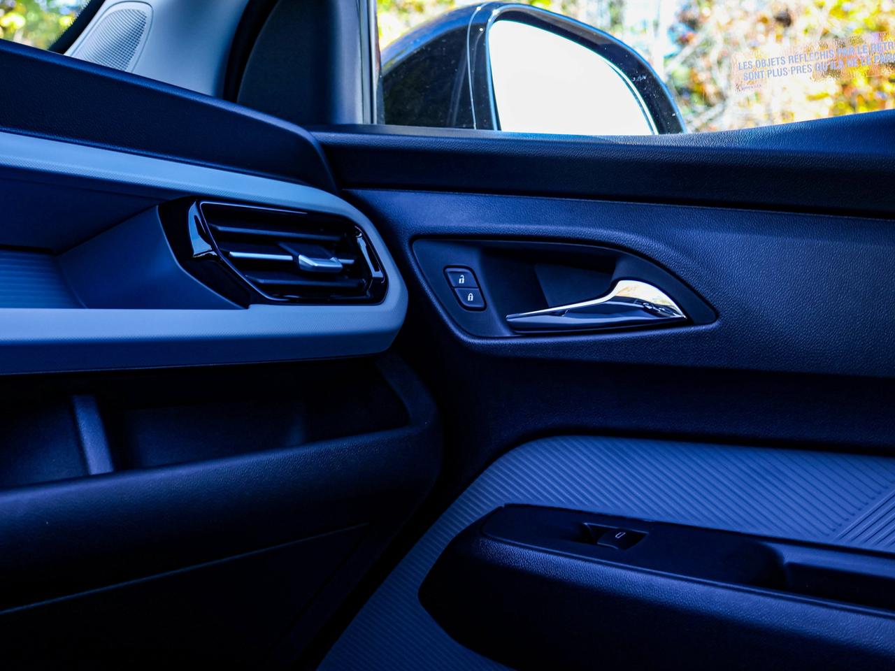 2027 Chevrolet Bolt LT Photo