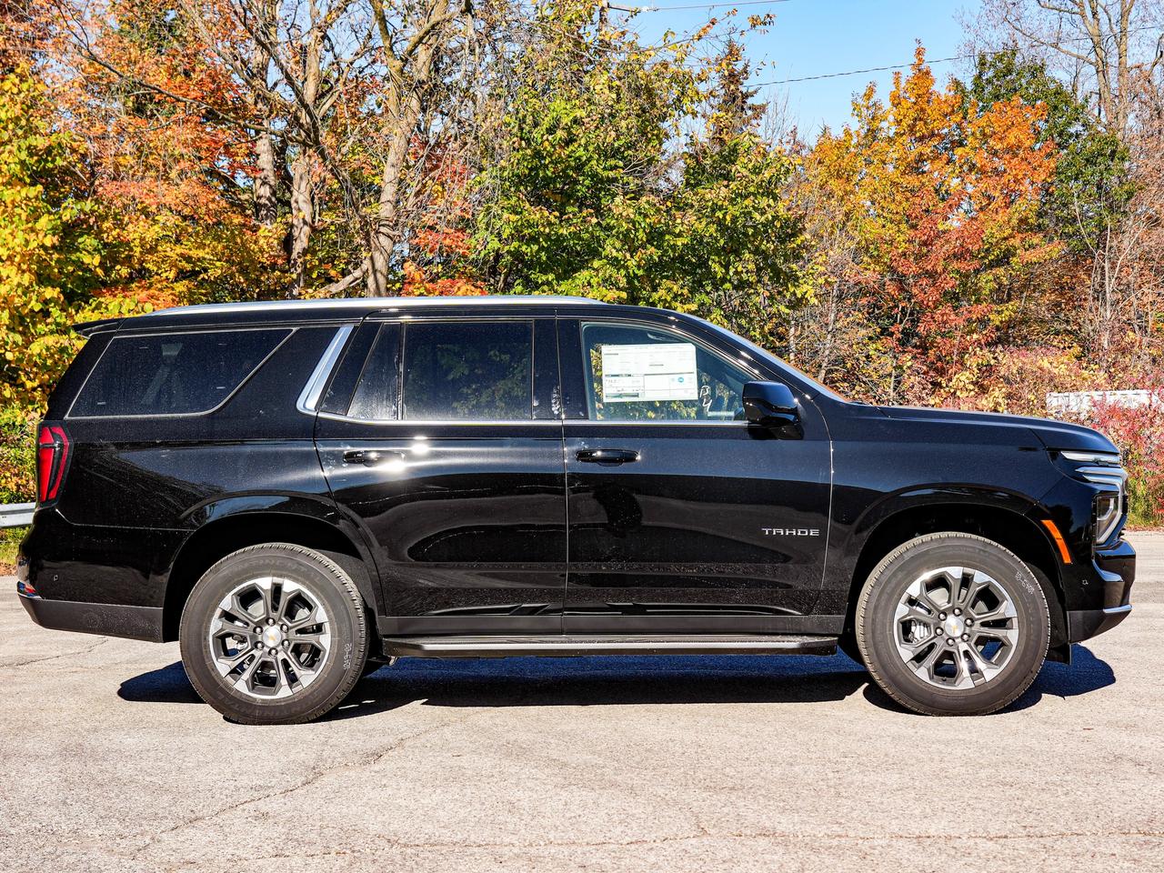 2027 Chevrolet Tahoe LS Photo