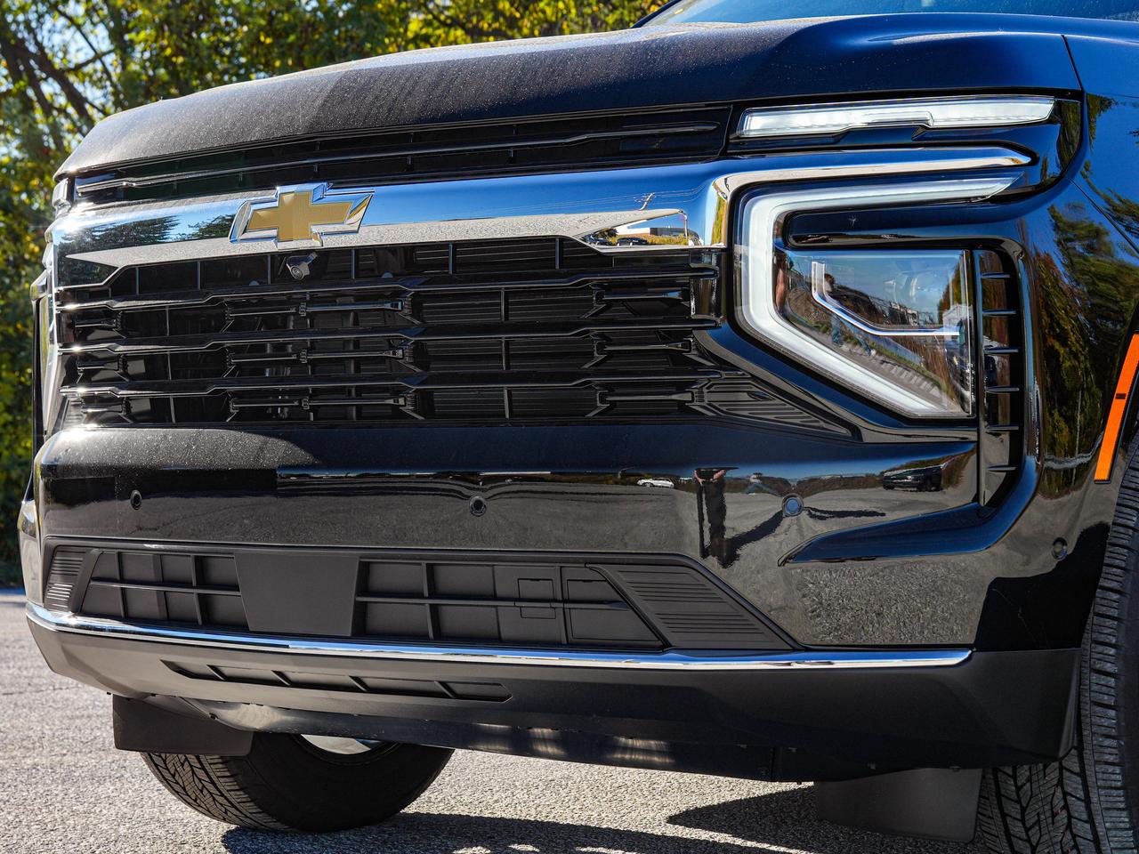2027 Chevrolet Tahoe LS Photo