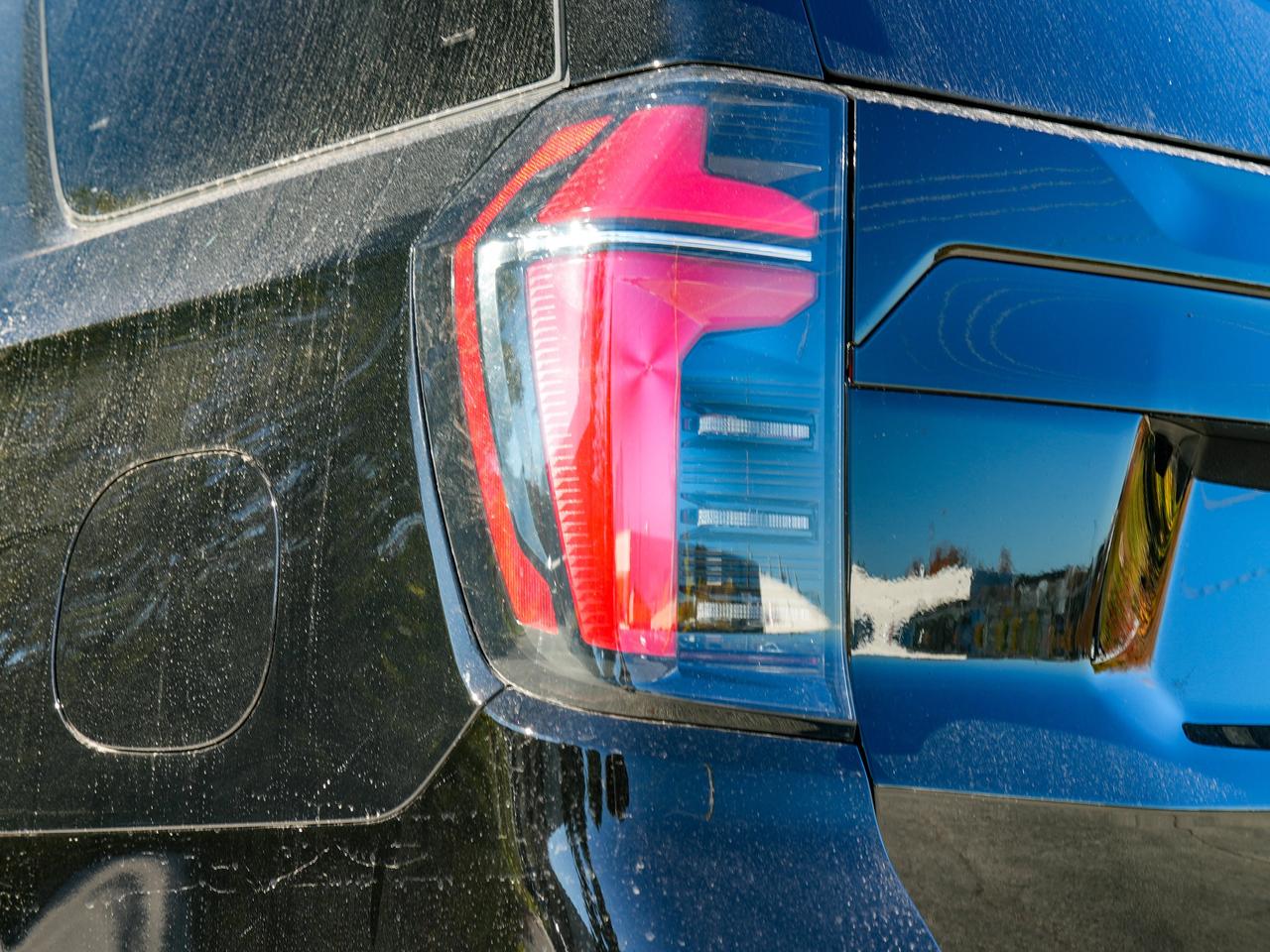 2027 Chevrolet Tahoe LS Photo