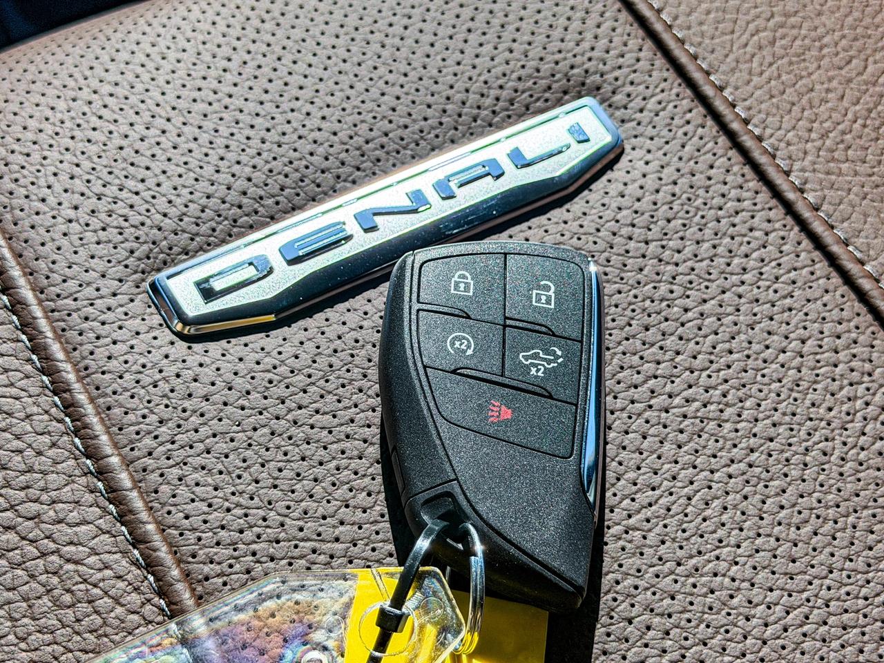 2026 GMC Sierra 3500HD Denali Photo