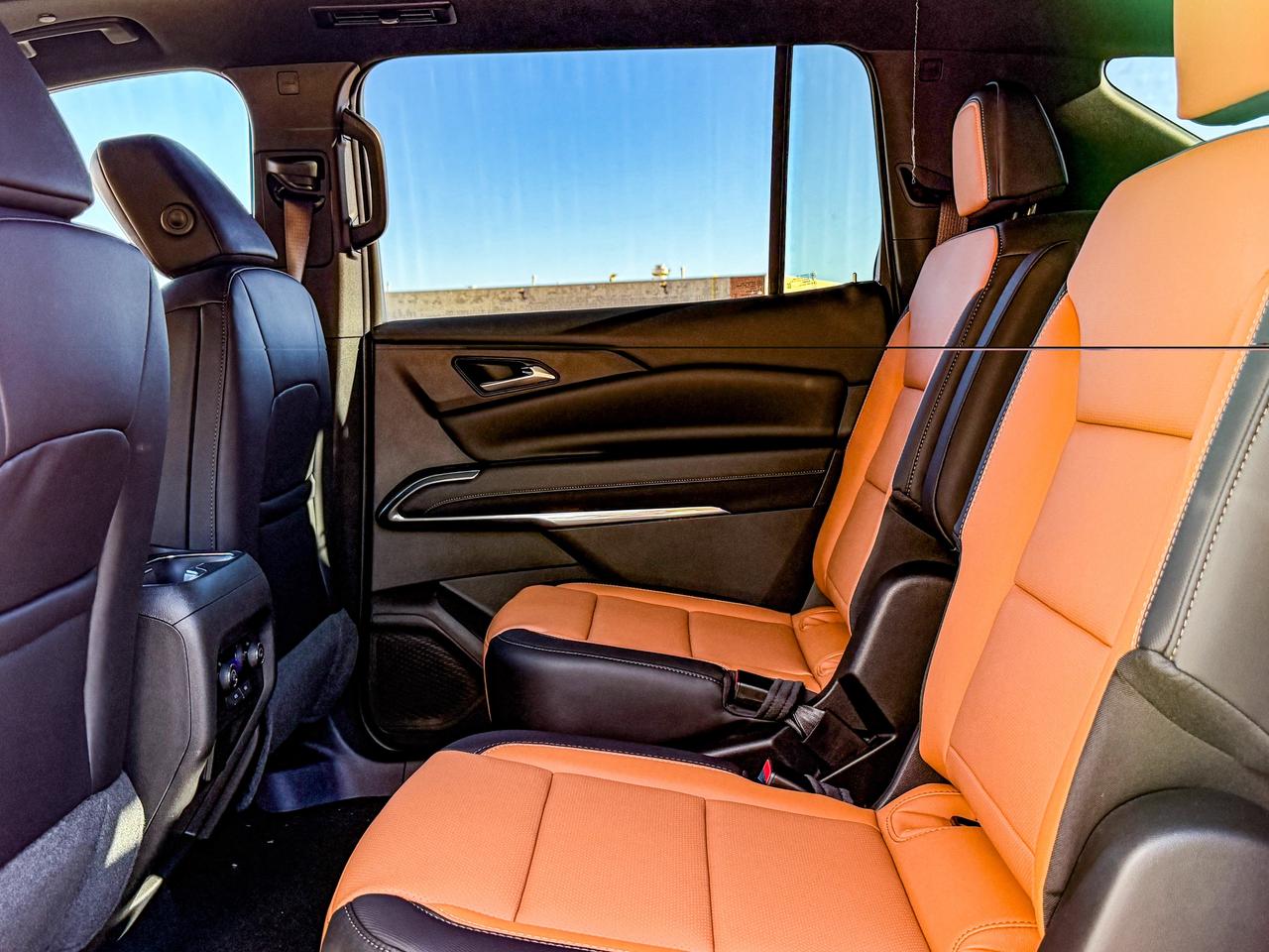 2027 Chevrolet Traverse Z71 Photo