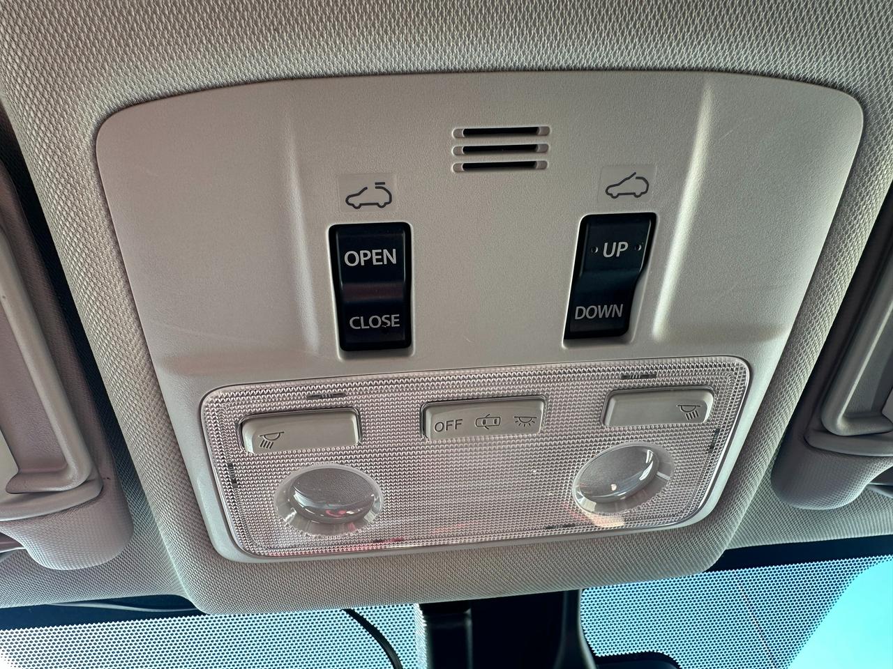 2015 Toyota RAV4 LIMITED  Photo