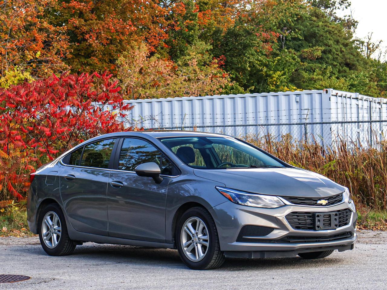 2018 Chevrolet Cruze LT Photo3