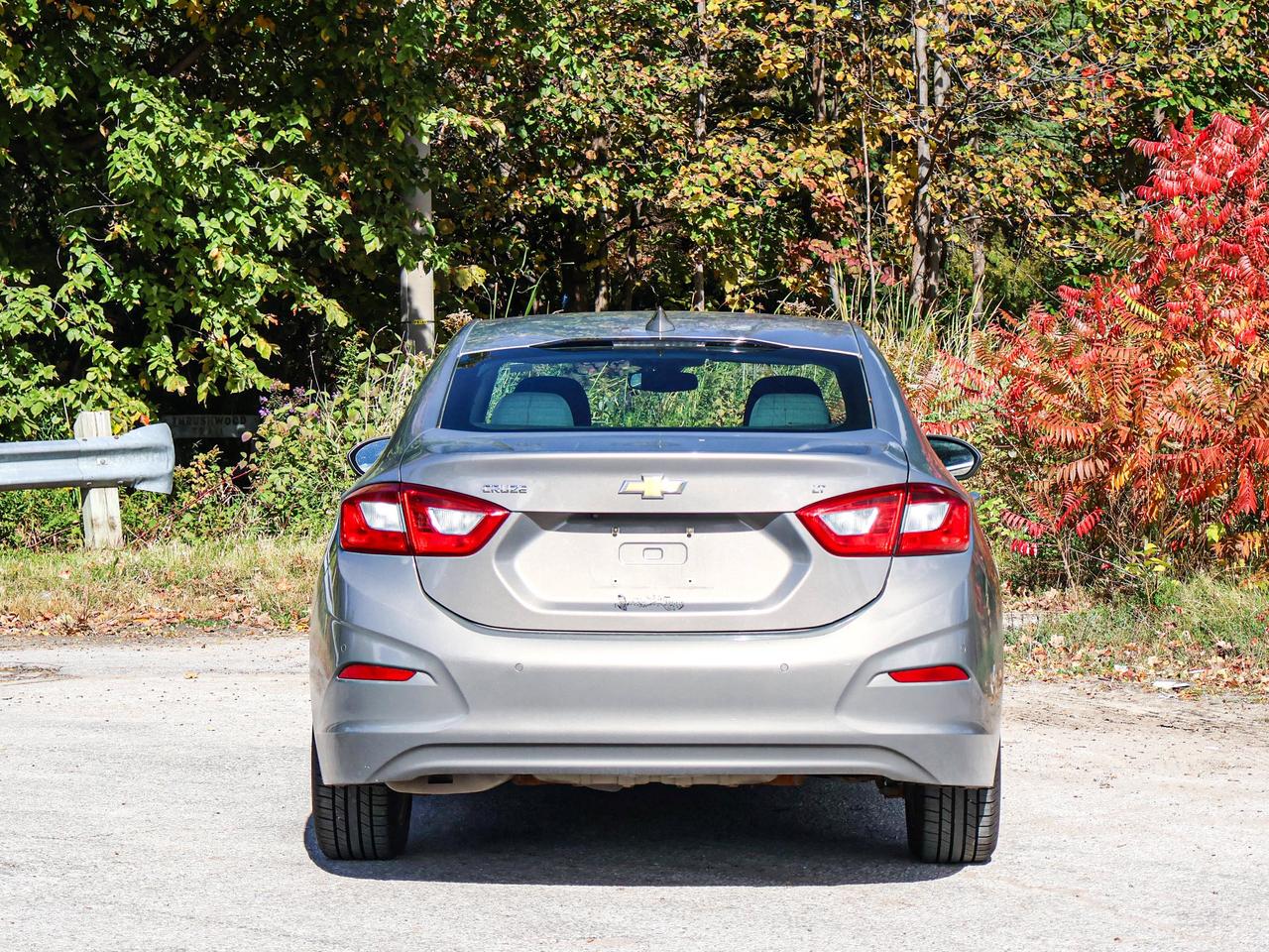 2018 Chevrolet Cruze LT Photo