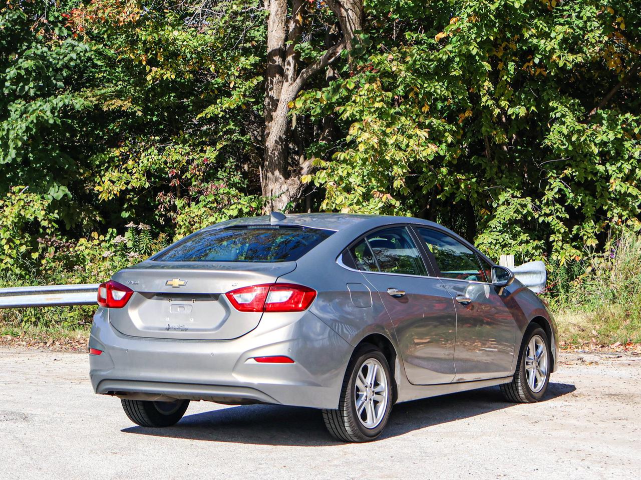 2018 Chevrolet Cruze LT Photo