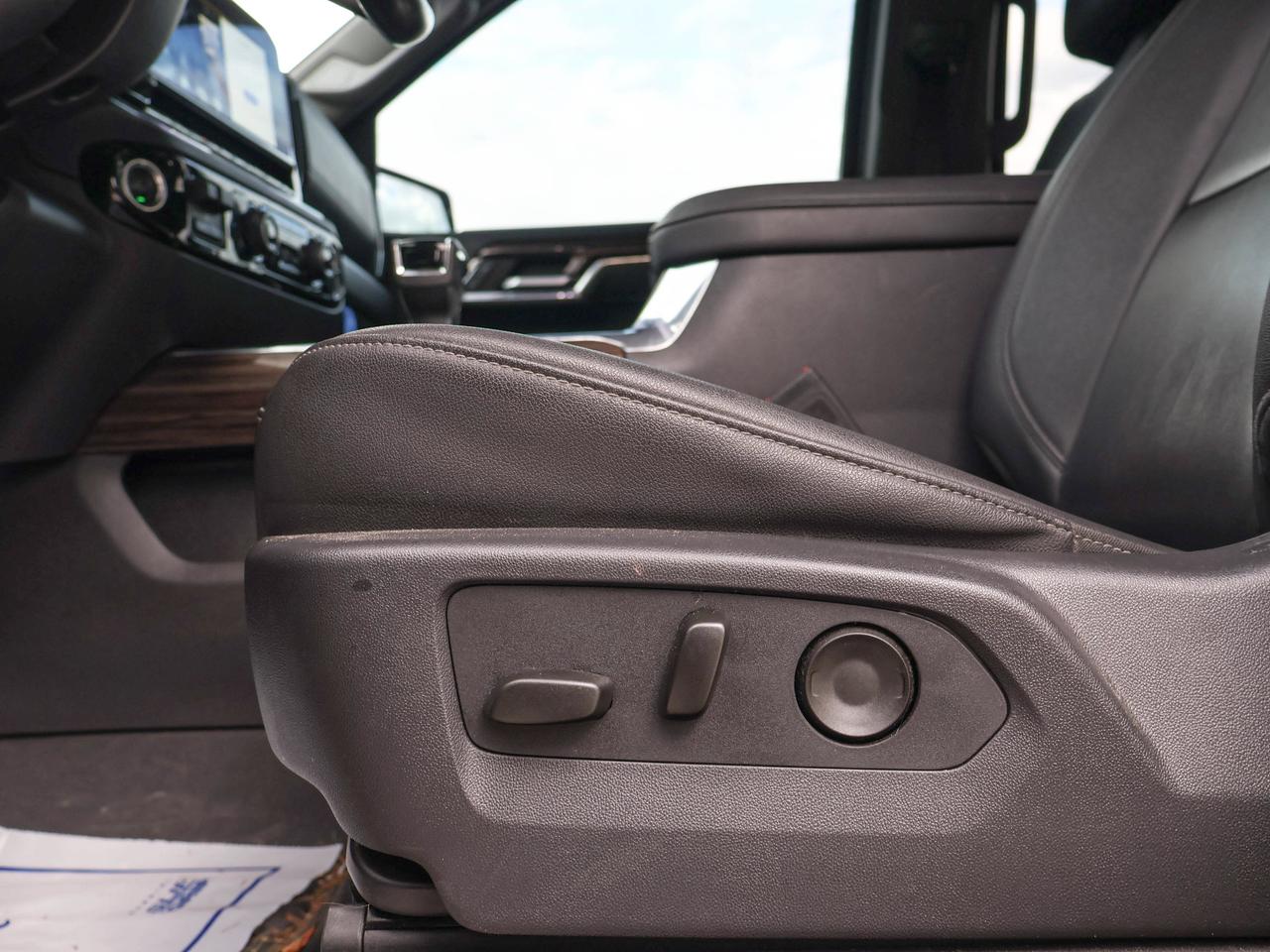 2024 Chevrolet Silverado 1500 LT Trail Boss Photo
