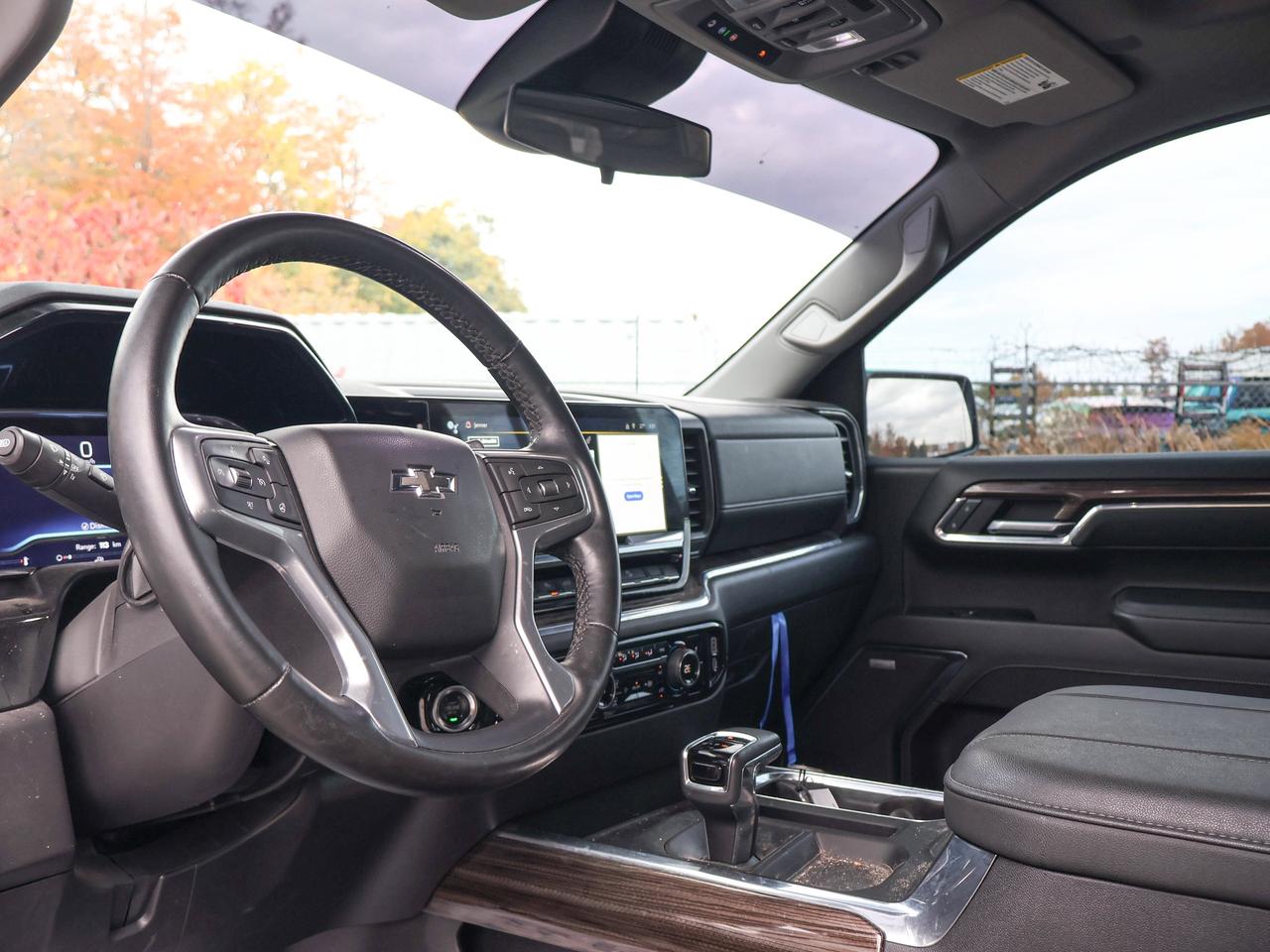 2024 Chevrolet Silverado 1500 LT Trail Boss Photo